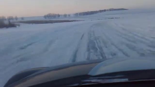 Ледовые покатушки (по замерзшему озеру) 1 смотреть онлайн