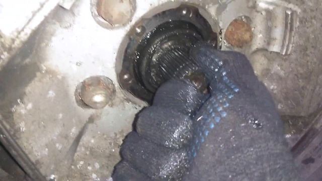 Как собрать автоматический хаб на ступице Nissan Terrano после замены подшипника смотреть онлайн