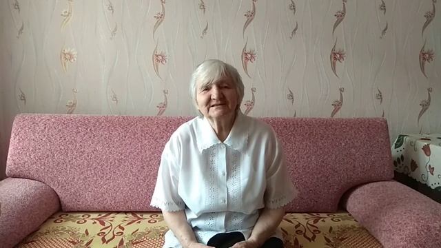 Стих собственного сочинения бабушки Илларии про молодость смотреть онлайн