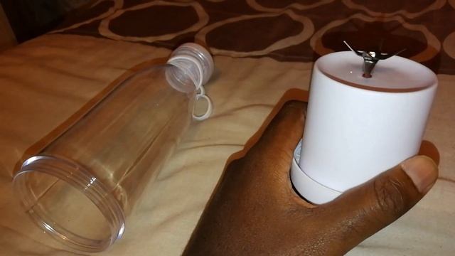 Portable Mini Juicer смотреть онлайн