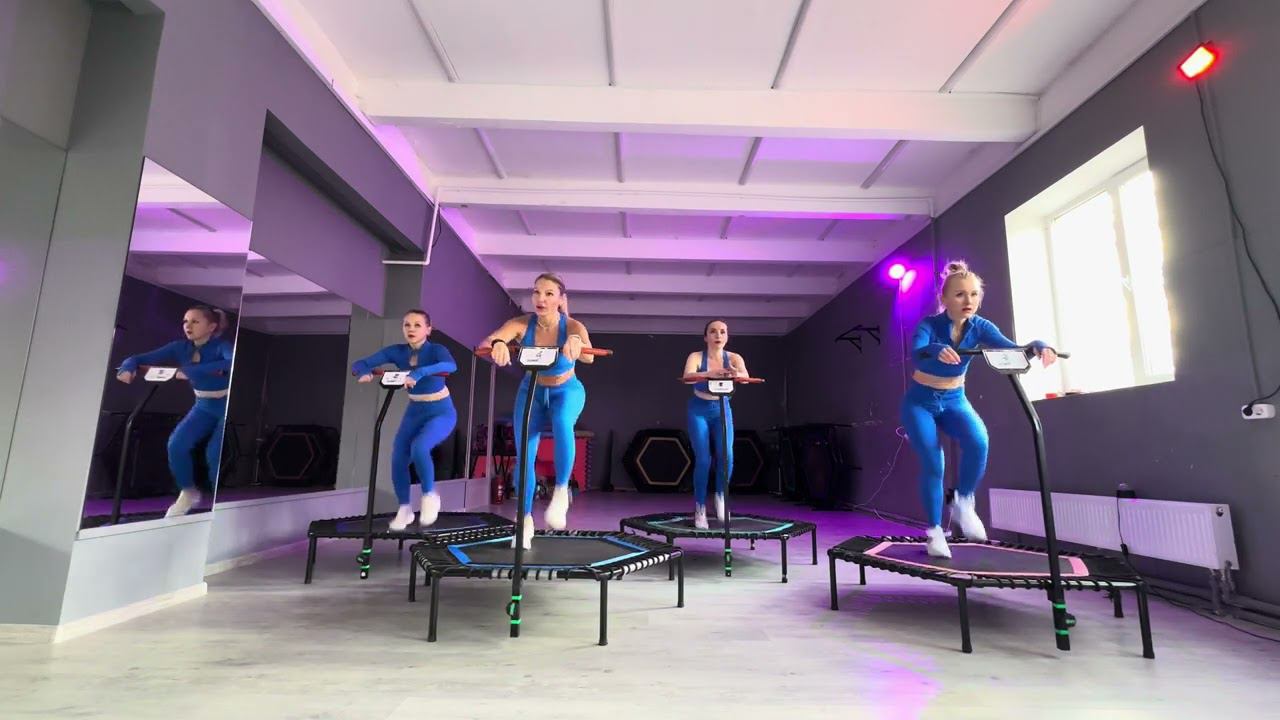Джампинг фитнес, прикольный трек. #jumpingfitness смотреть онлайн