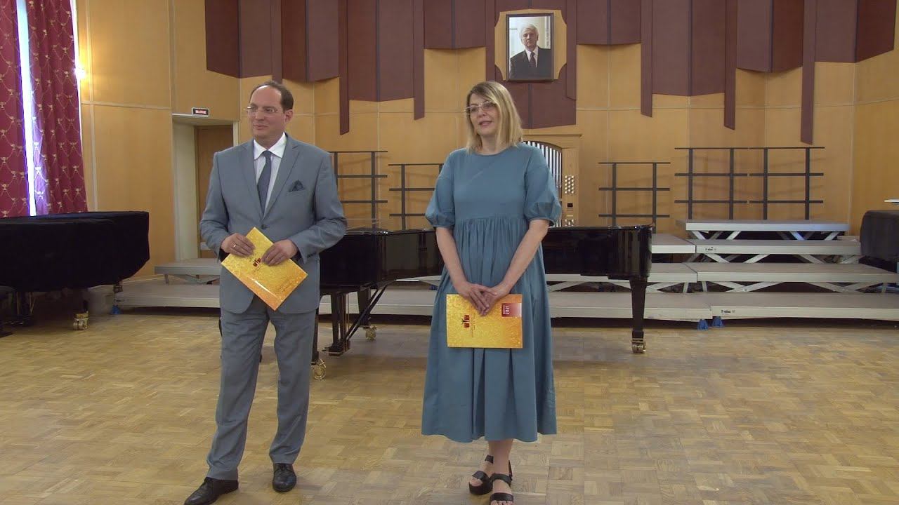 Торжественное собрание, посвящённое вручению дипломов об окончании Хорового училища и Академии смотреть онлайн