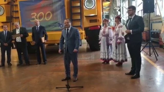 Сгонка БЕЛАЗ-7558 смотреть онлайн
