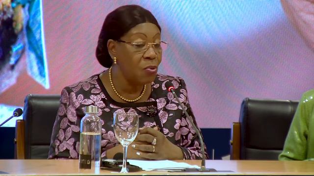 Mujer, paz y seguridad Catherine Samba Panza смотреть онлайн