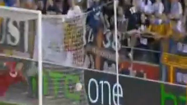 Jonathan de Guzman Perfect Freekick Goal смотреть онлайн