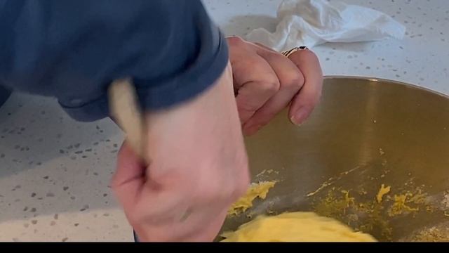 How To Make Macarons Easy | Beginner Macaron Recipe | ReaI-Time In-Depth Tutorial смотреть онлайн