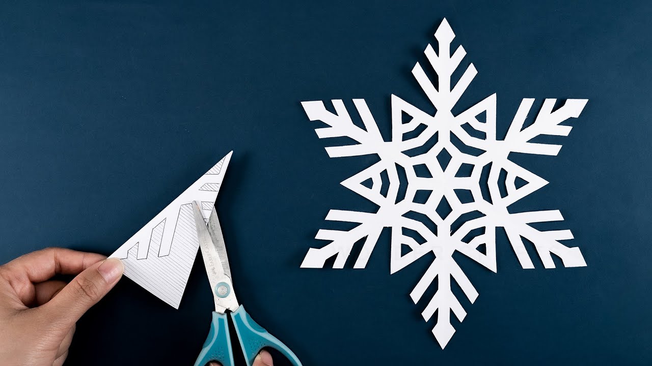 Как сделать снежинки из бумаги - Бумажные снежинки №14 смотреть онлайн