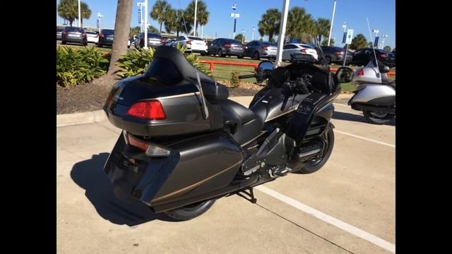 2016 Honda GoldWing Grey Metallic - Black смотреть онлайн