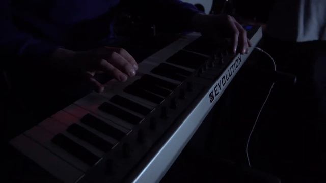 Морской Токарь - Над городом (live) смотреть онлайн