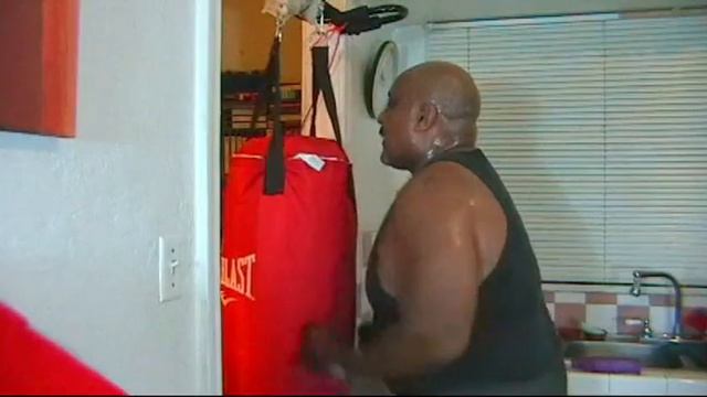 (Chest Workout) Power Twister Workout 20-Body by Fitz-Heavy Bag #3 (10,000 Punches/Power Twister) смотреть онлайн