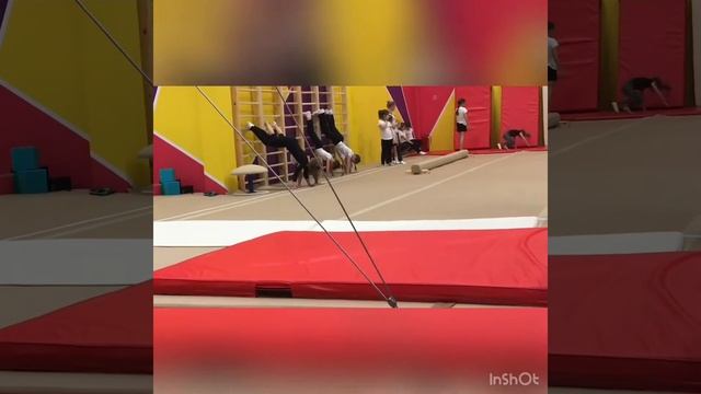 17 мая 2018 г. Эвелин и ее открытый урок по акробатике смотреть онлайн