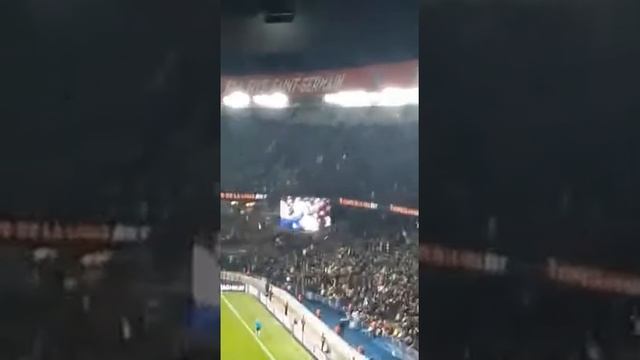 Visita ao Parc de Princes смотреть онлайн