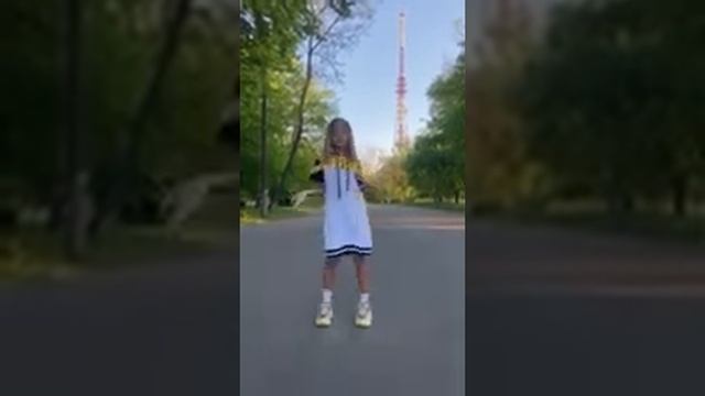 Конкурсная работа Тищенко Камиллы (5-А) «Танцы ШГТ» смотреть онлайн