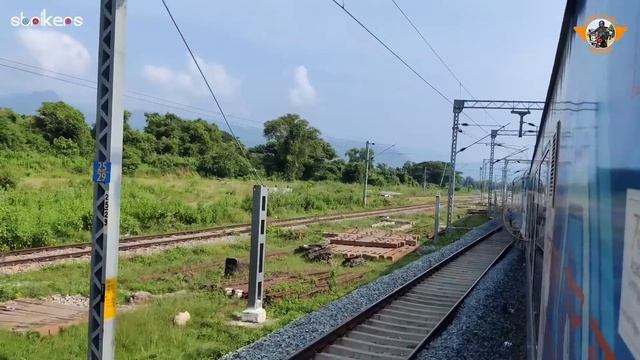 Vistadome Coach Full Train Journey from Visakhapatnam to Araku|| Burra Caves || Strikers смотреть онлайн
