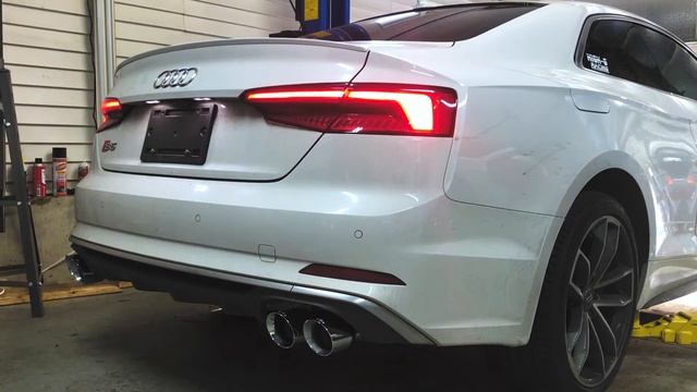2018 Audi S5 With AWE Exhaust | Fly By, Rev, Installation