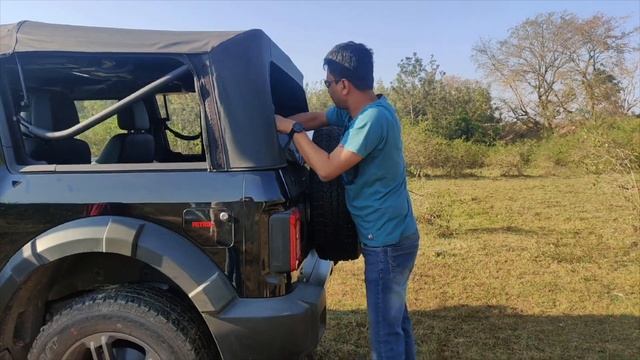 Mahindra Thar 2020 | how to open soft top | convertible top смотреть онлайн