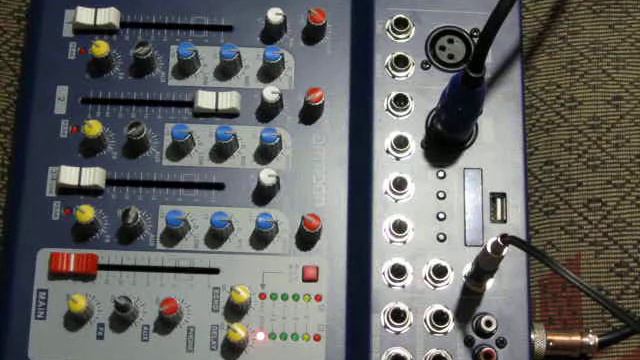 ammoon F4. Defect in the operation of microphone channels смотреть онлайн