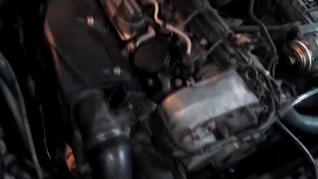 Замена моторного масла, в Мерседес W 210.Replacing engine oil, air and oil filters Mercedes W 210 смотреть онлайн