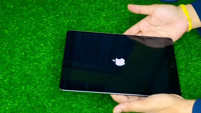 | iPad 10.2 and Apple Pencil 1st Generation Unboxing | смотреть онлайн