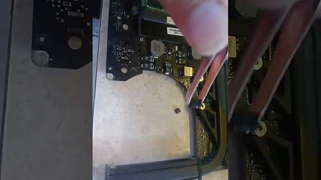 Pinapple Kernel Panic смотреть онлайн