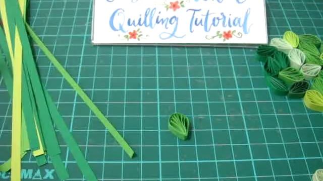 Husking leaves design with quilling comb смотреть онлайн