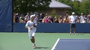 Теннис на корте