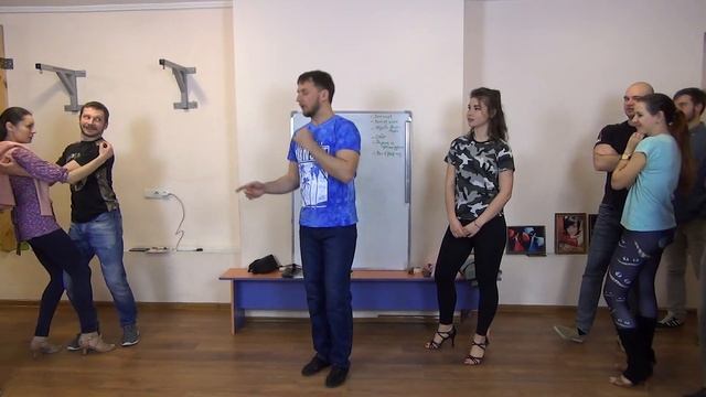 Отличие волны в закрытой позиции от волны на прямых руках смотреть онлайн