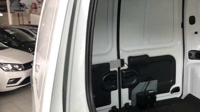 Renault Kangoo 1.6 Express - 2015 (Review) - Podium Automóveis