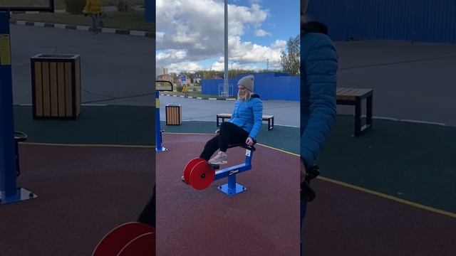 Уличный велотренажер AVU062 AVENIR sport - выполнение упражнения смотреть онлайн