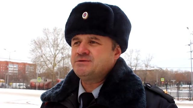 ГИБДД контролирует уборку снега в Челябинске смотреть онлайн