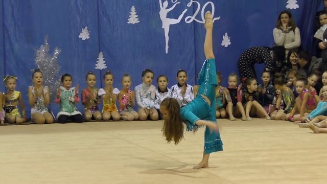 Пказательное выступление Мельник Насти смотреть онлайн