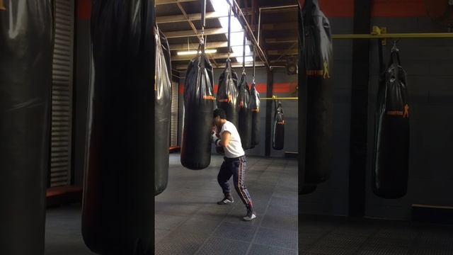 Inside fighting bag work #inboxing #boxing смотреть онлайн