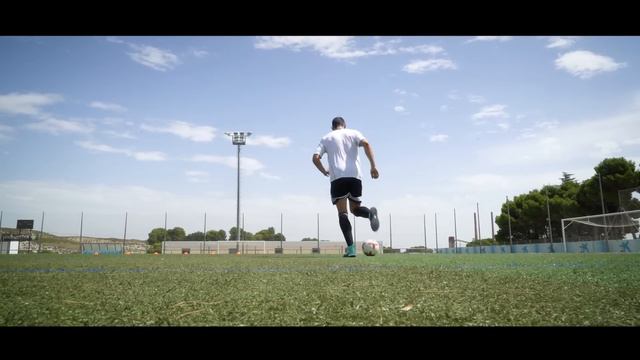 GUÍA DEFINITIVA DE SUELAS DE BOTAS DE FÚTBOL смотреть онлайн