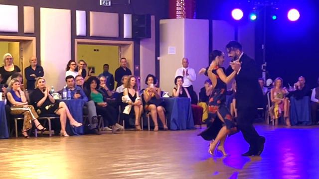 Constanza Vieyto y Ricardo Astrada смотреть онлайн