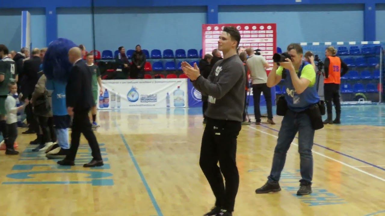 Дима Кузнецов(93) гандбол "Зенит"- "Динамо-Сунгуль" смотреть онлайн