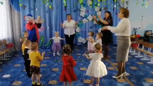 песня танец Хлоп-хлоп, пироги 1 младшая группа смотреть онлайн