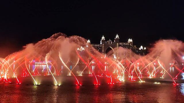 The Palm / Palm Jumeirah Light Show (Dubai) смотреть онлайн