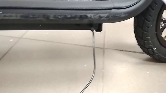 Kugoo C1 из коробки не заряжается? Что делать, пошаговая инструкция. смотреть онлайн