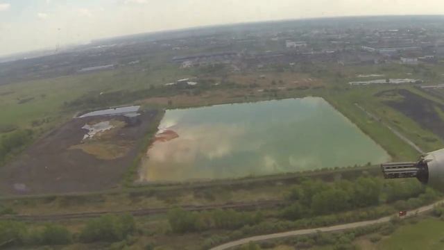 Полет на вертолете над городом смотреть онлайн