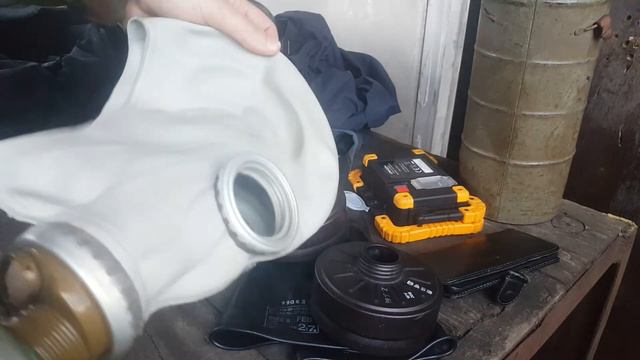 Gas Mask Review | PTM 1 смотреть онлайн