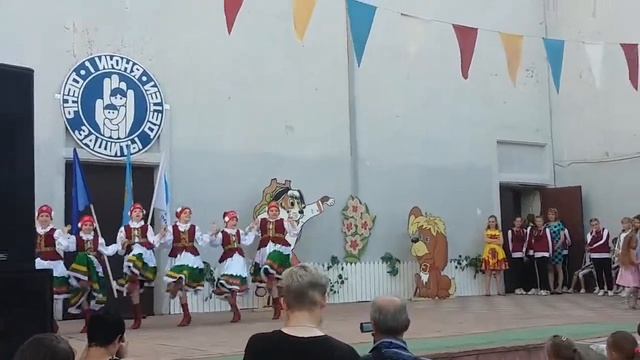 Кировск 1.06.2019 танцевальный коллектив "Улыбка" смотреть онлайн