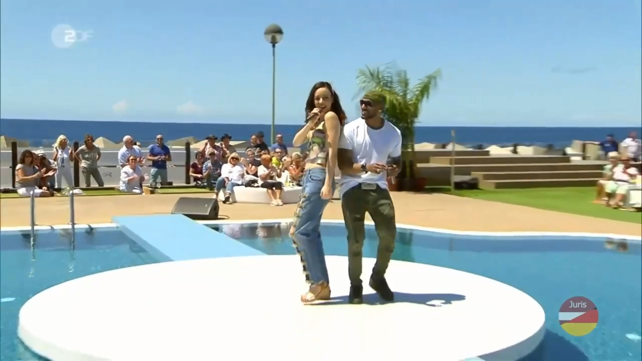 Blümchen - Herz an Herz (ZDF-Fernsehgarten on tour 21.04.2019) смотреть онлайн