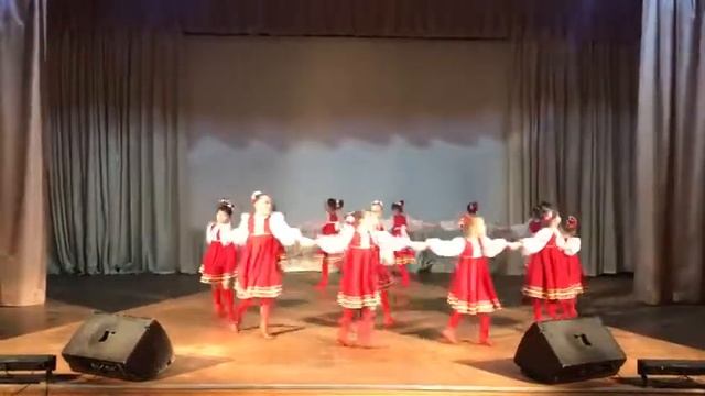 12402 коллектив «Адилия»,хореография, Народно стилизованный «Девка по саду ходила» смотреть онлайн