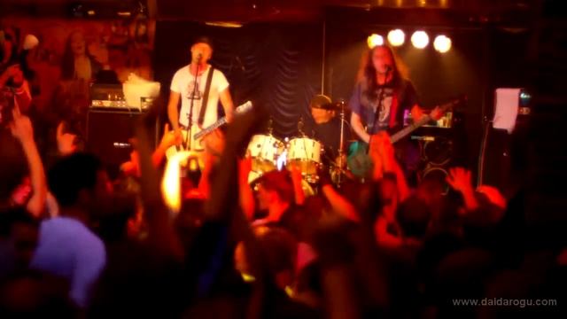 Дай Дарогу! - Новый Год (Live in R-Club) смотреть онлайн