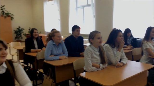 Видеопоздравление Швалевой Дарии и Брюзгиной Дарьи учениц 9В класса МБОУ Междуреченская СОШ смотреть онлайн