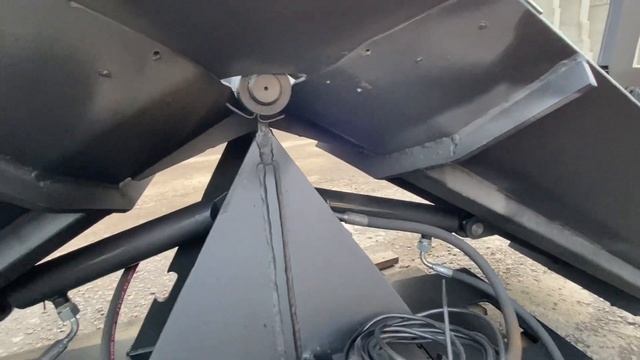 Отвал бабочка на мини погрузчик V образный снежный