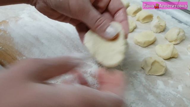 Выпросила Рецепт у подруги и готовлю Вареники с Мясом теперь только Так! смотреть онлайн