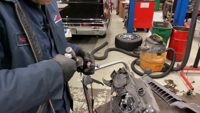 LED headlight installation on daughters first car, 2008 Saturn Vue, Lighting up the road смотреть онлайн