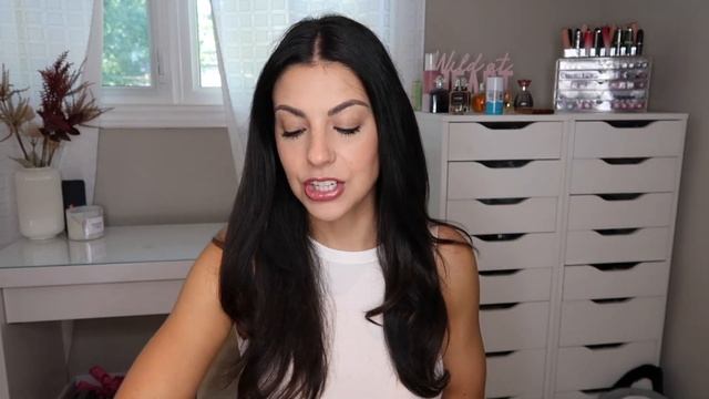 Jones Road What The Foundation Review and Wear Test! смотреть онлайн