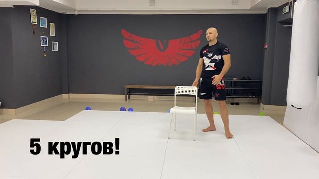 Комплекс 24. Упражнения со стулом для рук. смотреть онлайн
